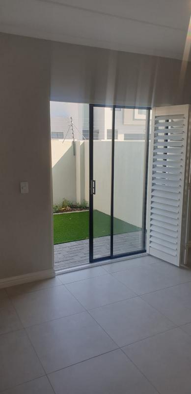 To Let 3 Bedroom Property for Rent in Sandown Western Cape